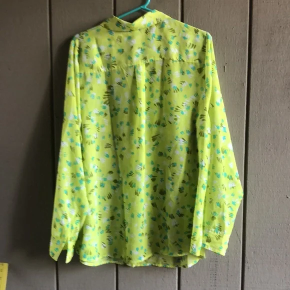 Lane Bryant Lime Green Sheer Blous - Picture 6 of 7